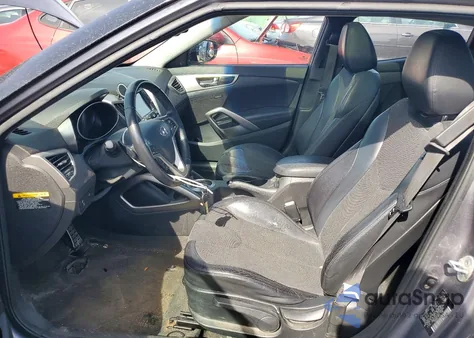 2012 Hyundai Veloster z USA, uszkodzony, nr VIN KMHTC6AD8CU066569